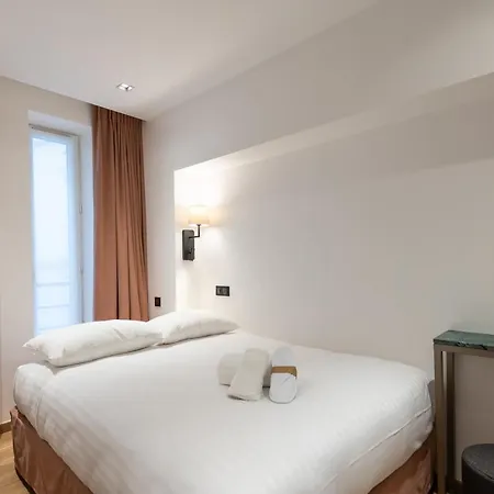 Hotel Au Coeur De Republique 3*