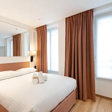 Hotel Au Coeur De Republique Parijs