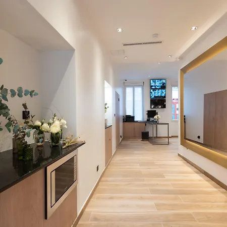 Au Coeur De Republique Hotel Paris