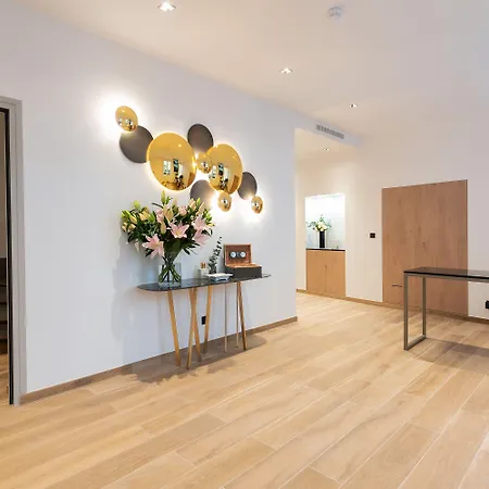 Au Coeur De Republique Hotel 3*