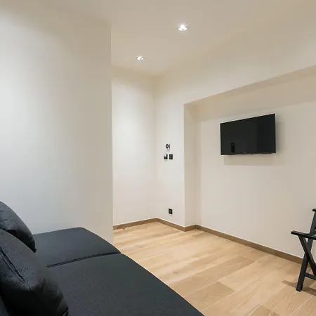 Au Coeur De Republique Hotel 3*