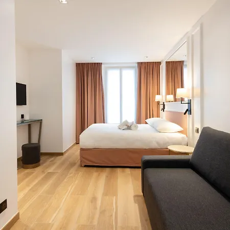 Hotel Au Coeur De Republique Parijs