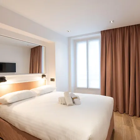 Au Coeur De Republique Hotel Parijs