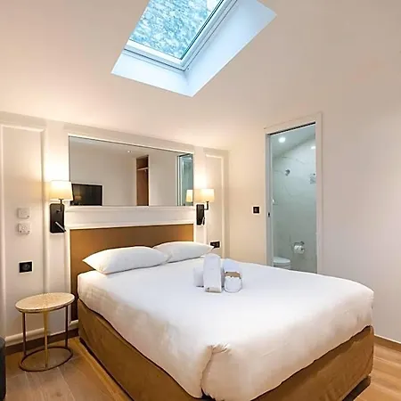 Au Coeur De Republique Hotel 3*