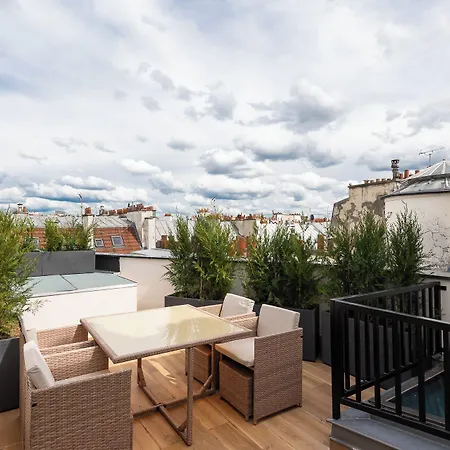 Au Coeur De Republique Hotel 3*