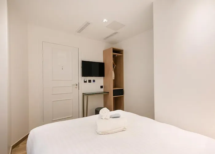 Au Coeur De Republique 3* Paris